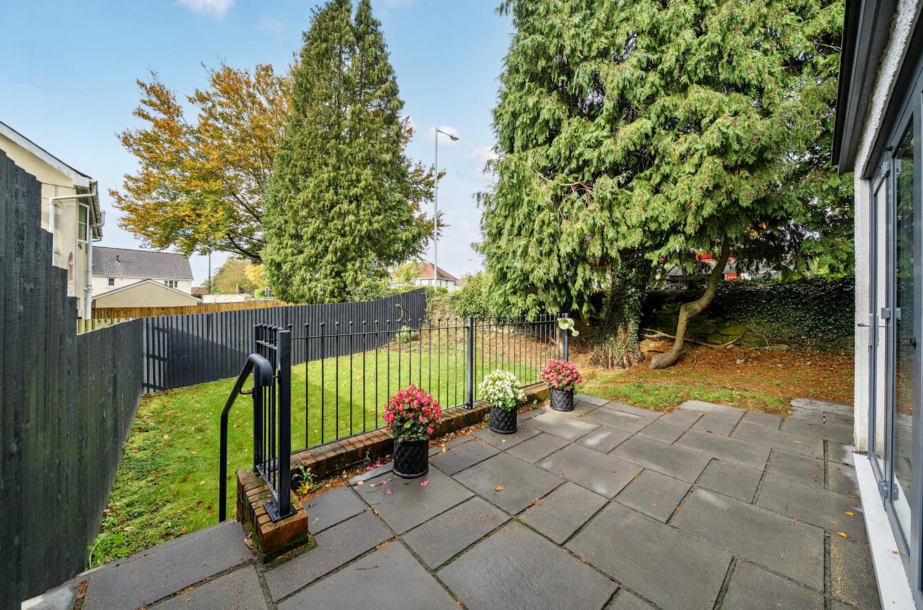 Millwood Gardens, Killay, Swansea, SA2 7BE